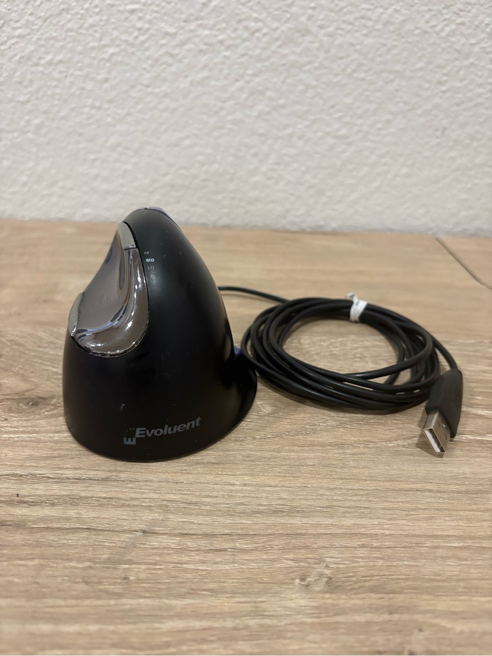 Evoluent VM4S Vertical Mouse Purple 4 Wired USB Small Ergonomic - Right Hand
